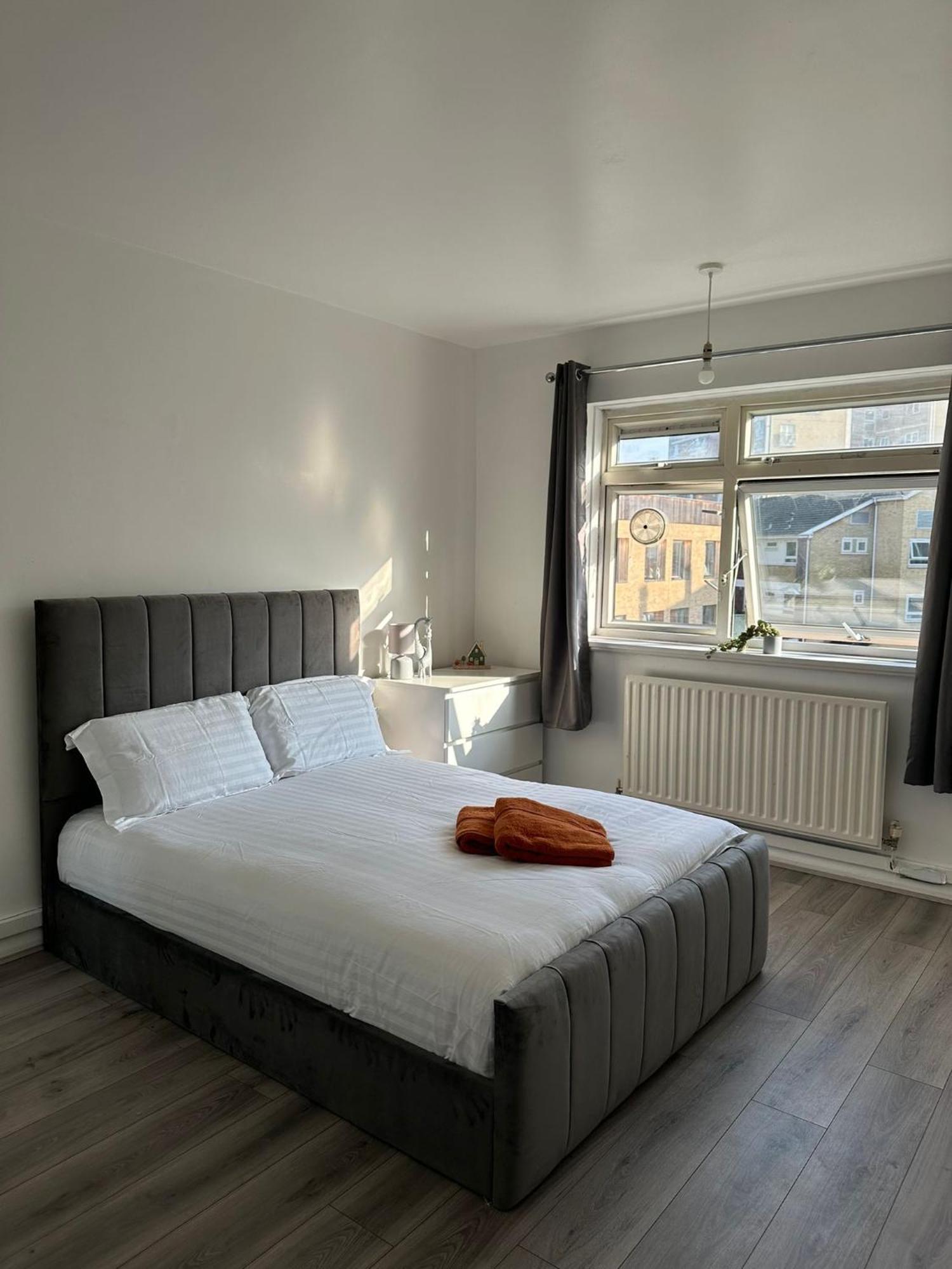 Modern Room In A 4 Bedroom Flat In London, Shared Bathroom! Екстер'єр фото